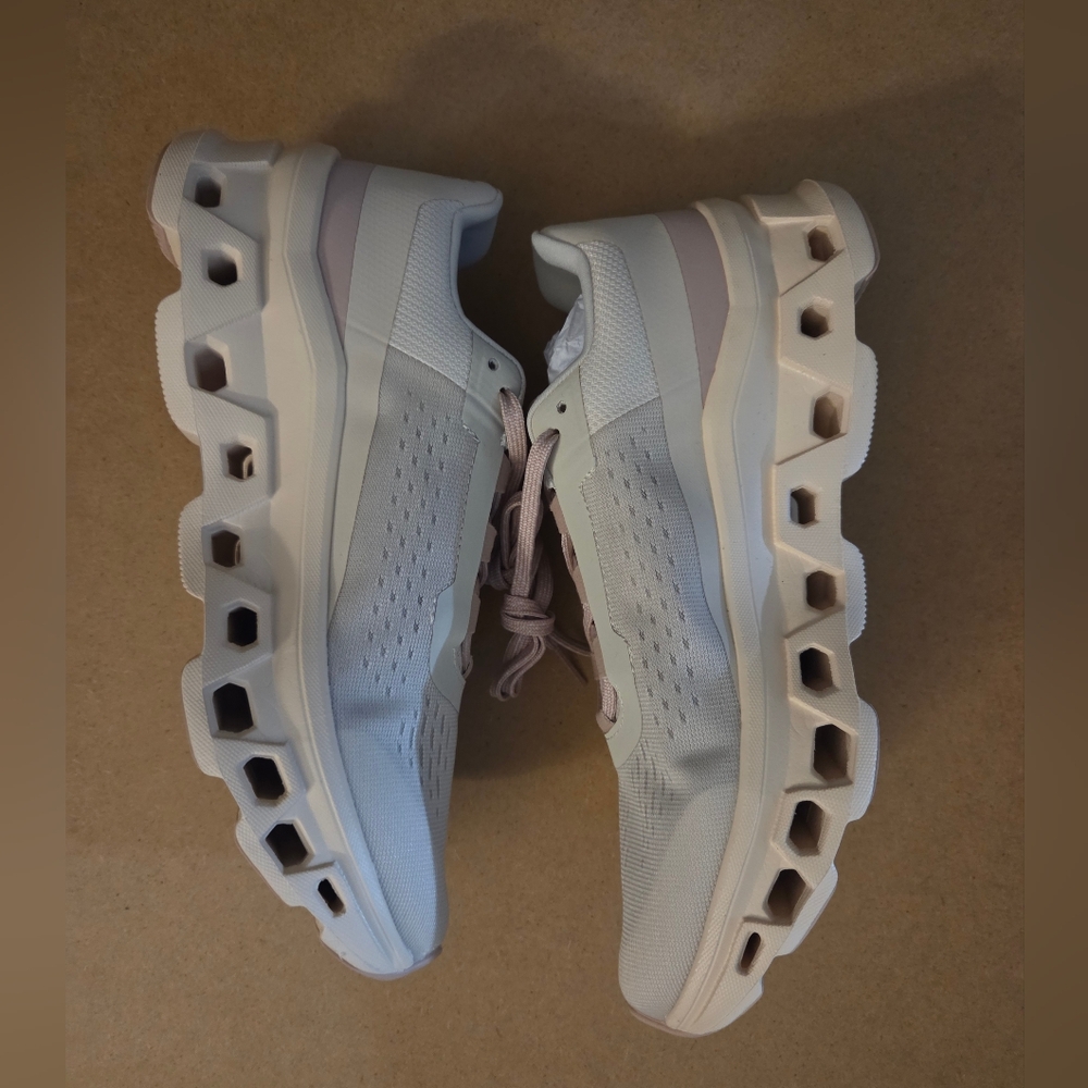 On Running Cloudmonster Women Size 7.5 - Picture 8 of 14